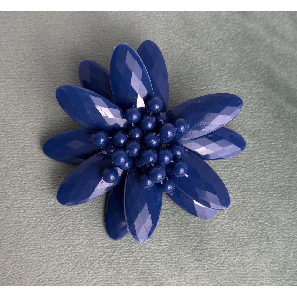 Vintage Faceted Acrylic Beaded Flower Brooch Blue 3.25" Retro 60s P007